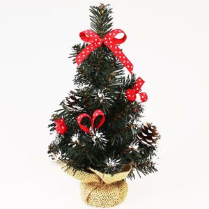 Ozdobené vianočné stromčeky,vybavenie a dekorácie bytu